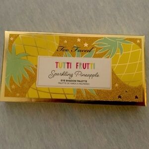 The Too Faced Sparkling PINEAPPLE EYE SHADOW PALETTE